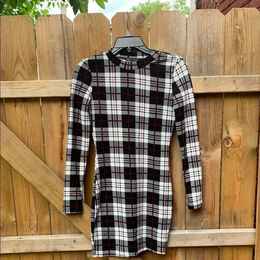 SHEIN Black and White Plaid body on dress